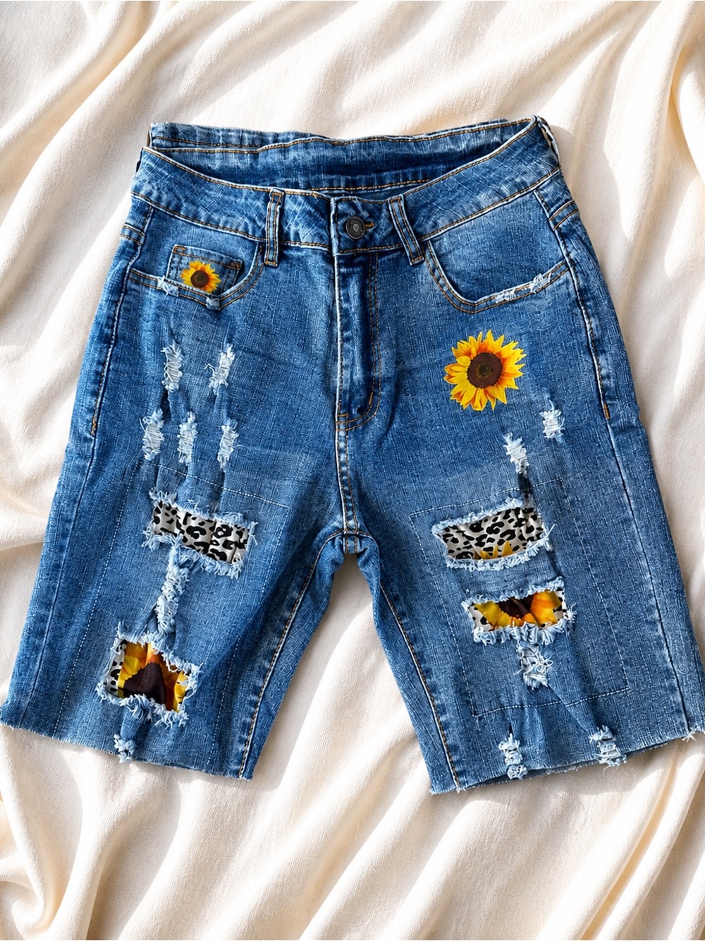 Sunflower Patch Blue Jeans - Women - Size Small - Picture 2 of 7